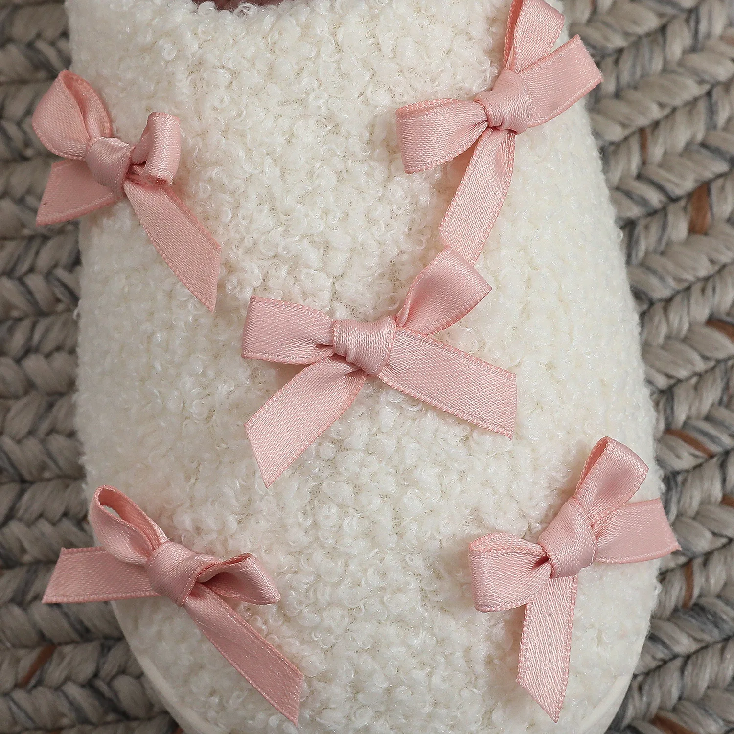 Neue Trendige Herbst- und Winter-Plüsch-Baumwoll-Hausschuhe für Damen, Warme Indoor-Pantoffeln mit Niedlicher Schleife in Rosa – Detail 12