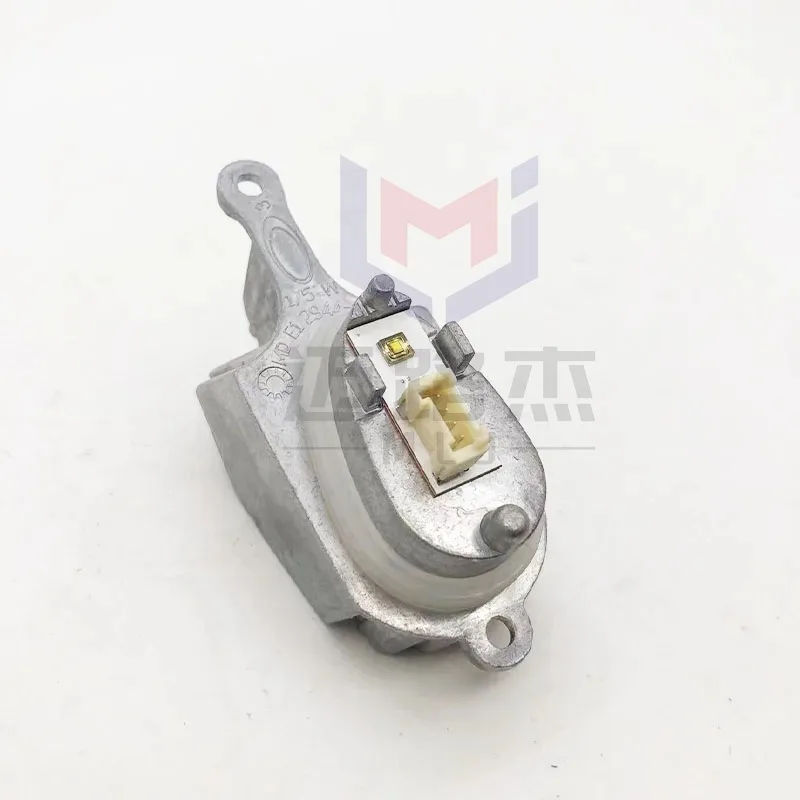 8X0998475 2944-1 2944-2 لأودي A1 S1 8X DRL مصباح ليد وحدة وحدة النهار تشغيل ضوء اكسسوارات السيارات عيون الملاك #1