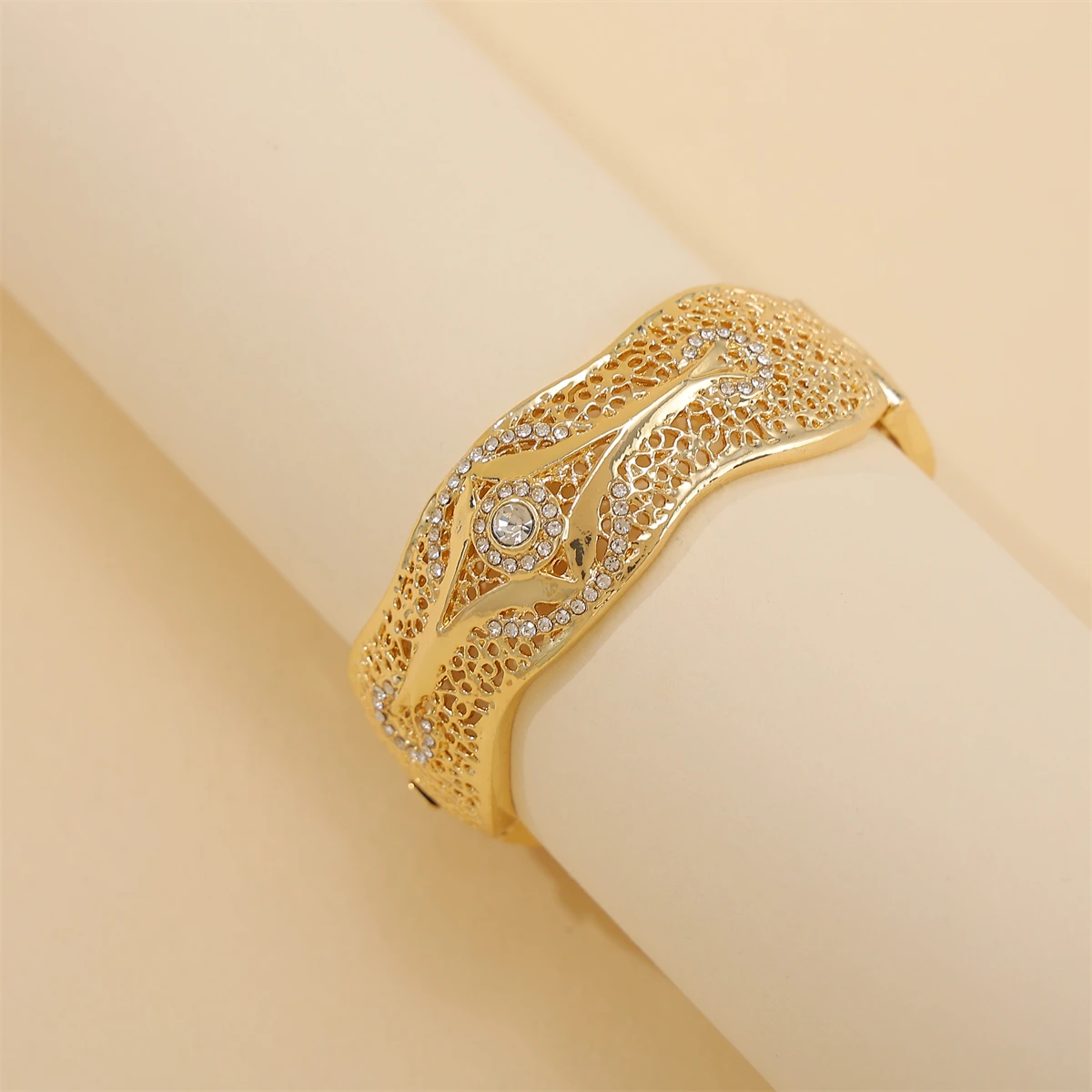 Gold Color Moroccan Rhinestone Bangle Women\'s Ethnic Open Sleeve Bracelet Dubai Wedding Jewelry