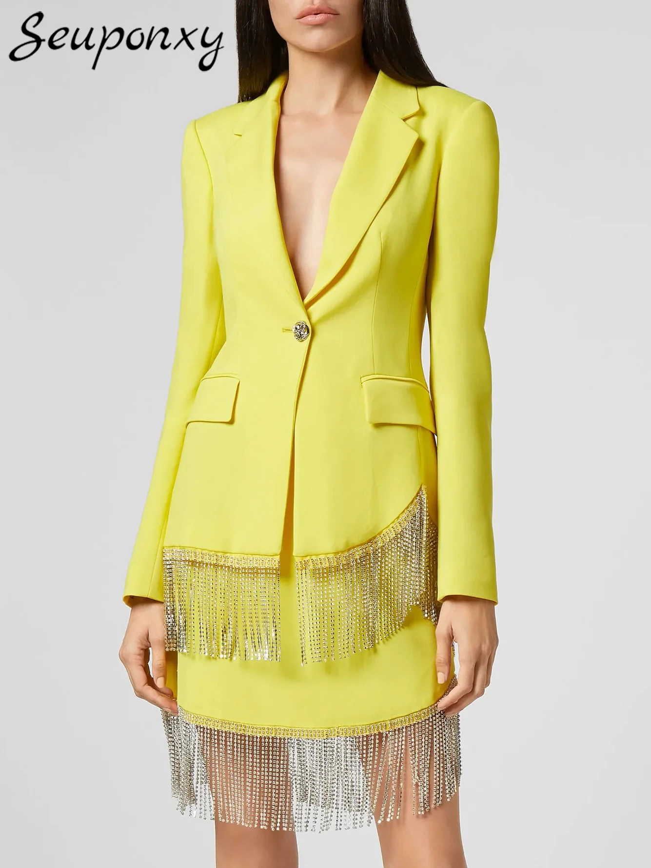 

High Quality 2024 New Fashion Women'S Yellow Set Sexy V-Neck Long Sleeved Blazer+Chain Tassel Skirt Party Club 2-Piece Set