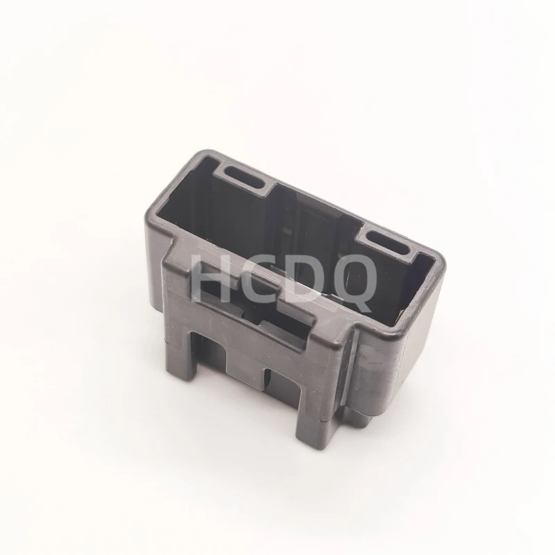 

10 PCS Supply 5710-0512 original and genuine automobile harness connector Housing parts