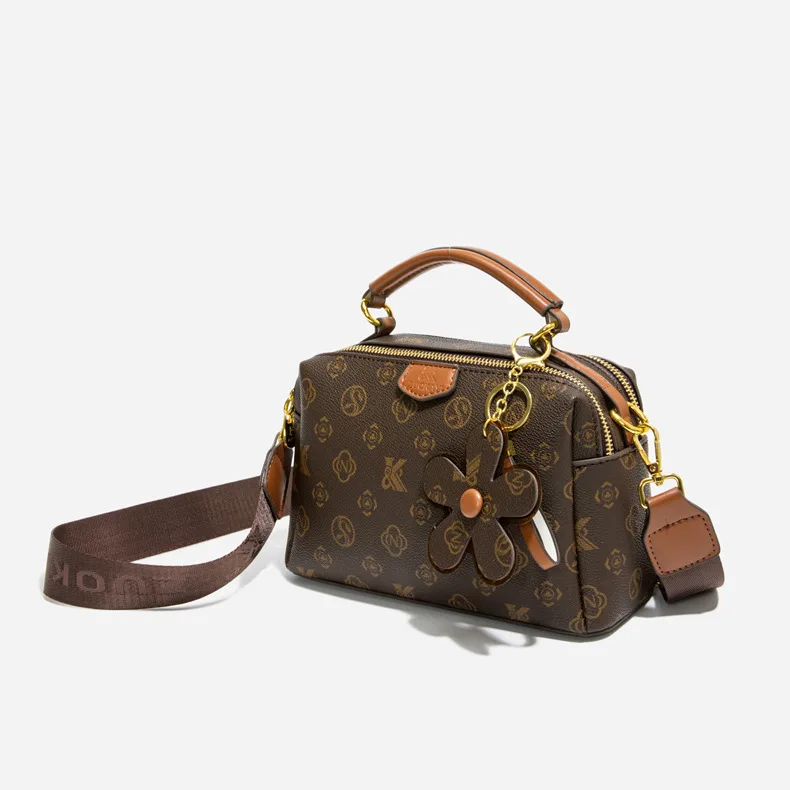 

Сумка-подушка с монограммой 2024, винтажная женская сумка через плечо, роскошная сумка с верхней ручкой, текстурированная сумка через плечо, ретро