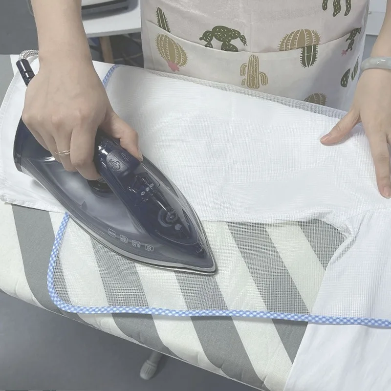 Clothes Ironing Protection Pad Cloth Protective Press Mesh Ironing Board Mat Insulation Against Random Colors Ironing Board Cove