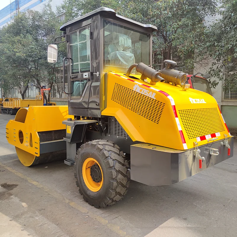 رائجة البيع صغيرة منخفضة الوقود ملموسة الطريق الأسطوانة الضاغطة ذاتية الدفع الضوء الاهتزازي ركوب على أسطوانة الطريق