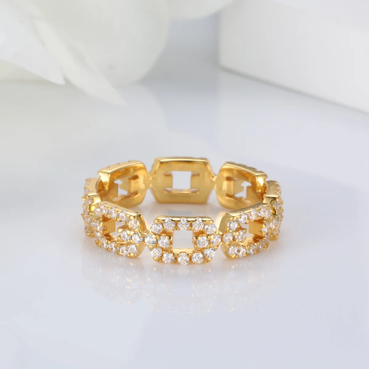 

S925 Sterling Silver Plated 18K Yellow Chain Ring Full Diamond Pig Nose Couple Ring Stacked Wear
