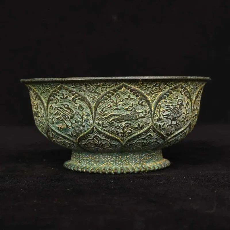 Bronze relief with green patina, copper mandarin duck and auspicious beast, home decoration, floral ornaments, eight treasures b