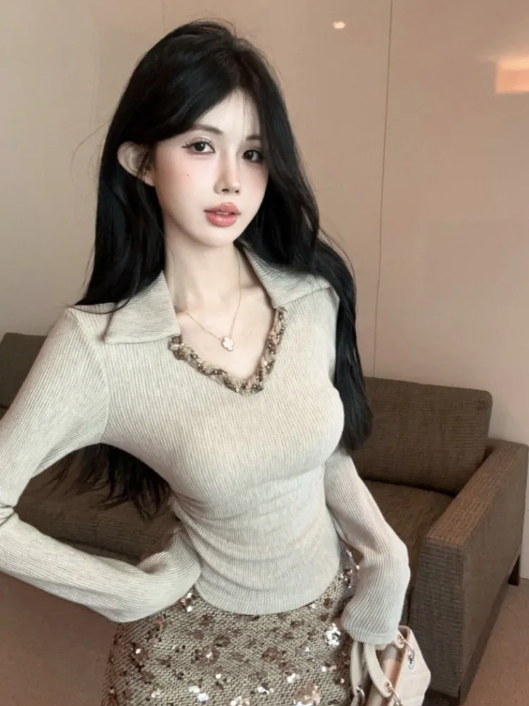 

Shiny Sequin Heavy Work Knitted High Waist Short Skirt Set with Long Sleeve V-Neck Top for Women Autumn Winter New Style