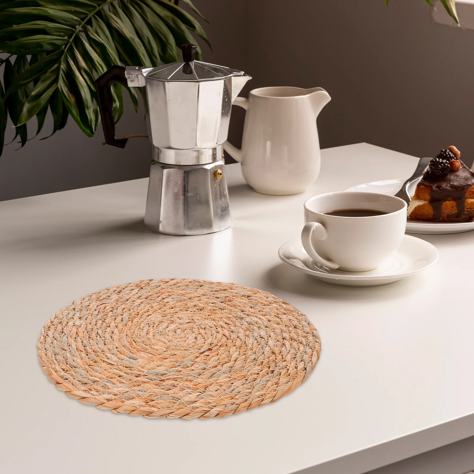 

Round Woven Placemat Dining Table Decor Insulated Heat-Resistant Rustic Elegant Housewarming Gift Handmade Cutlery Mat