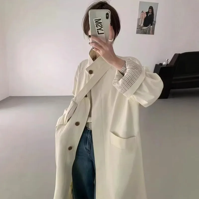 Autumn Top with Beige Stripes. Mid-length Korean-style Trench Coat with A Stylish Stand-up Collar. Perfect Commuter Jacket Women