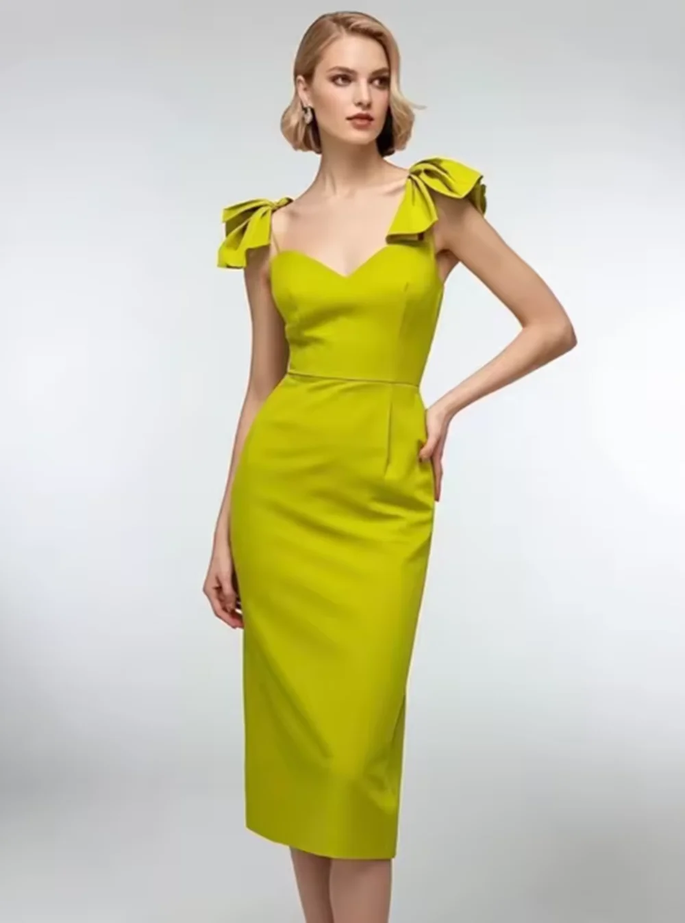 

Сексуальное коктейльное платье-футляр/колонна, атласное платье с v-образным вырезом, длиной до колена, с цветочным принтом и открытой спиной, вечернее платье для выпускного вечера, 2025 г., бесплатно по индивидуальному заказу