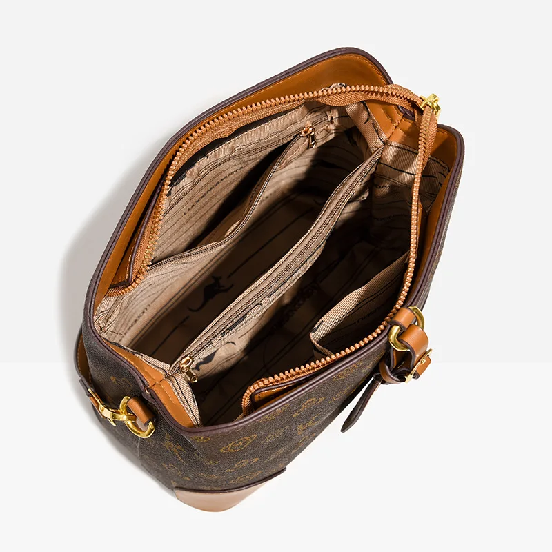 حقيبة حمل كلاسيكية مستوحاة من المصمم للنساء 2025 حقيبة دلو أنيقة متعددة الاتجاهات محفظة كتف موضة جمالية للاستخدام اليومي