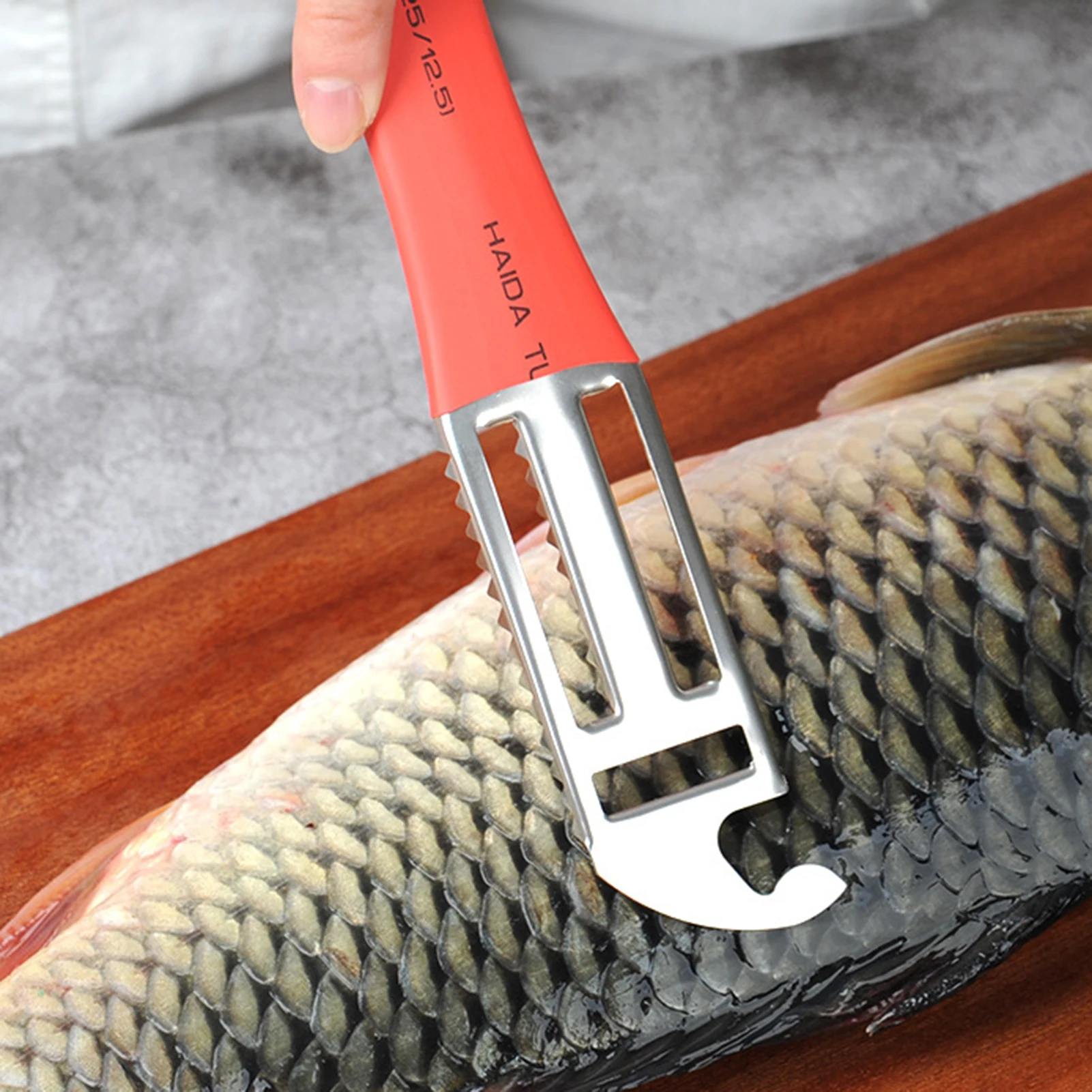 Practical Fish Scale Remover Saving Time and Effort Kitchen Accessories Suitable for Professional Chefs