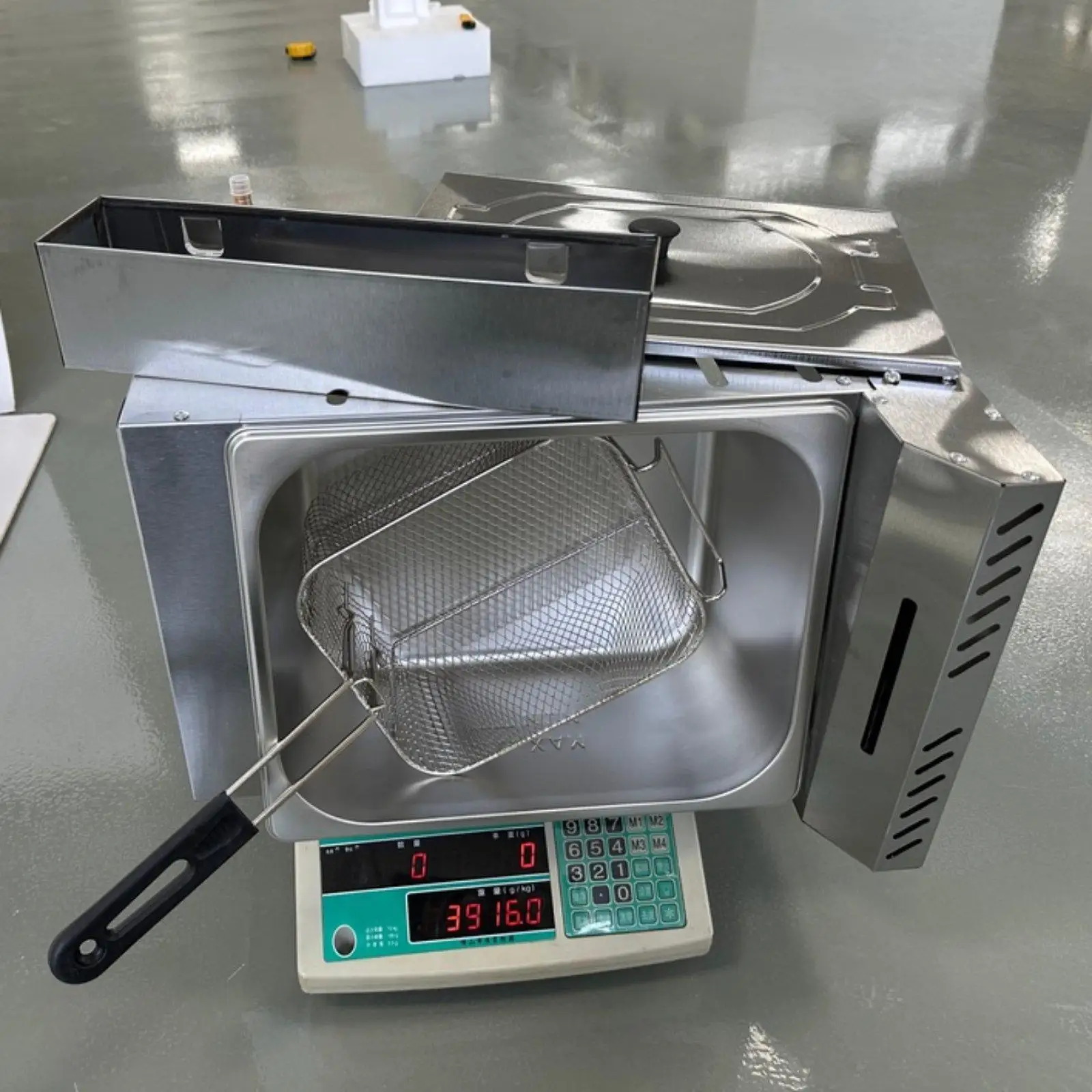 friteuse-commerciale-portable-avec-panier-amovible-pour-donuts-ideale-pour-les-restaurants