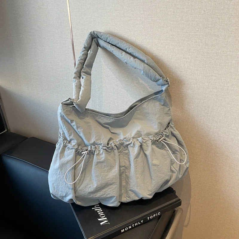Women's Nice Bag Fashin Sweet Style Pleated Large Capacity Shoulder Bag Style Crossbody Bag Simple Casual Tote Bag Commuter Bag