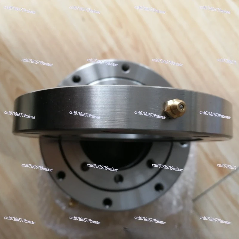 

Поворотный подшипник Toothless 010.10.100 для механических и производственных применений