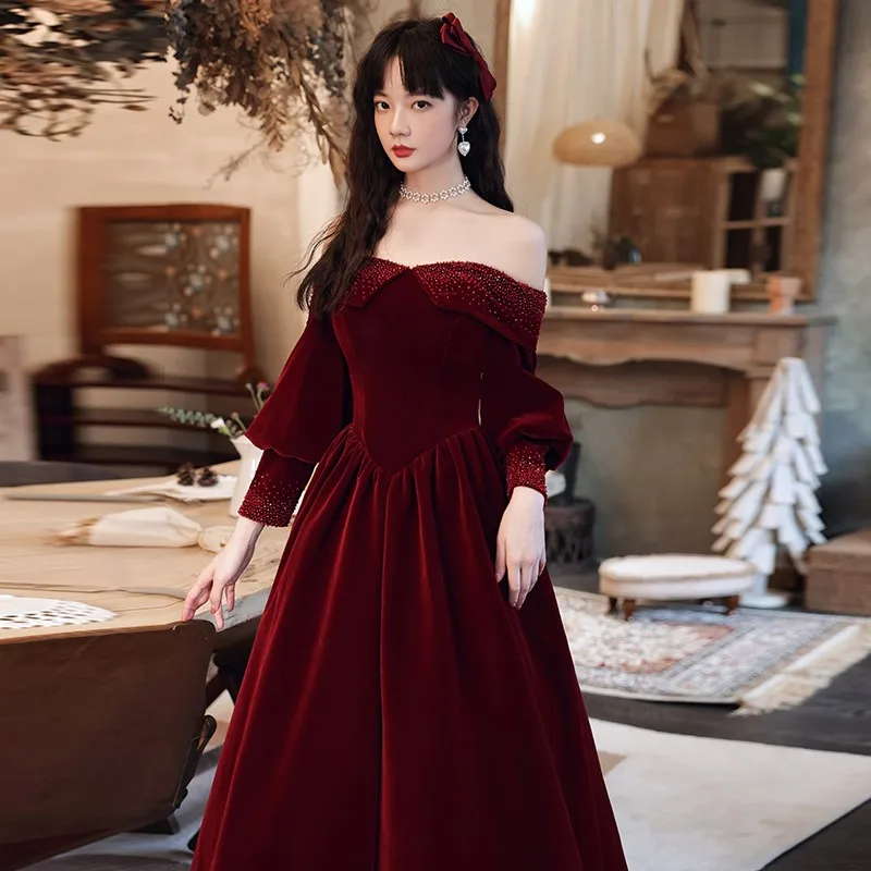 

Velvet toast new Burgundy long-sleeved one-shoulder fashion dress