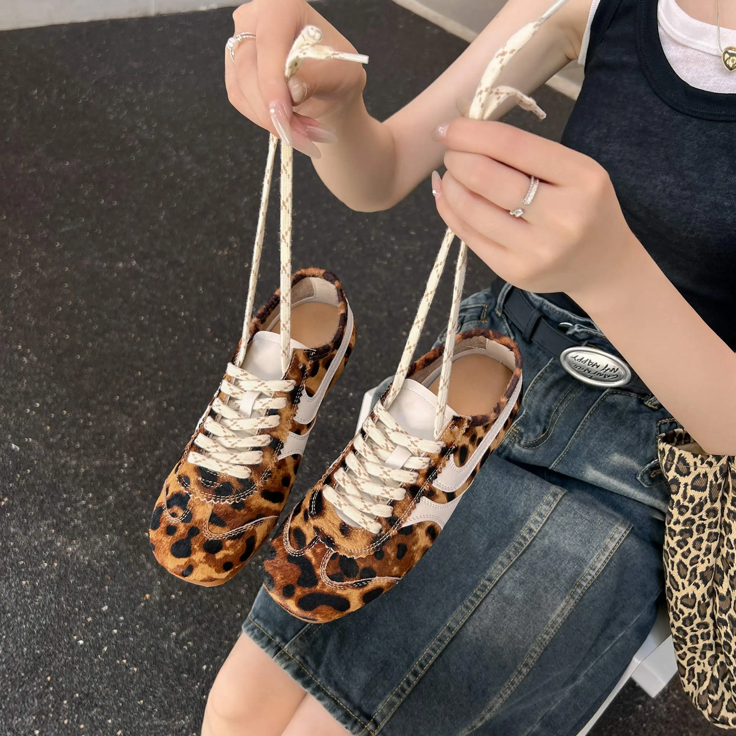 Lanxuryee Horsehair Lace Up Flat With Spring Winter Casual Shoes Leopard Brand Classics Sneakers Luxury Women Vulcanized Shoes