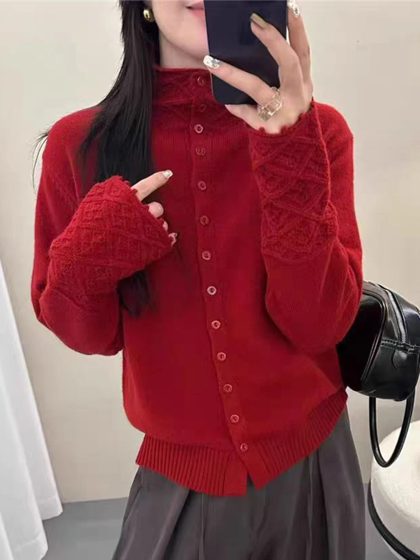 Suéter de malha vermelho retrô com gola vazada, botão único, moda versátil, agasalhos para mulheres