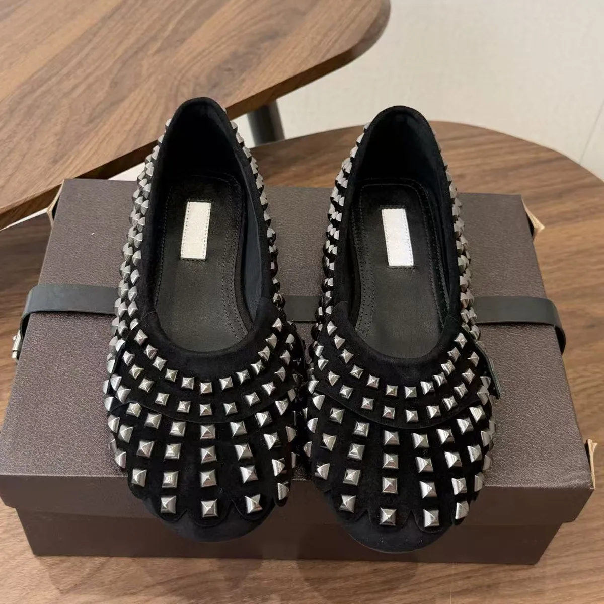 Mary Jane women's shoes, genuine leather flat bottomed round head studded rhinestone ballet dancer women's shallow mouth single