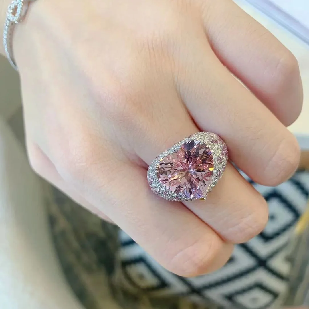 Creative Diamonds Inlay Pink Heart-shaped Gemstone Rings for Women Charms Romantic Cute Engagement Ring Jewelry Accessories