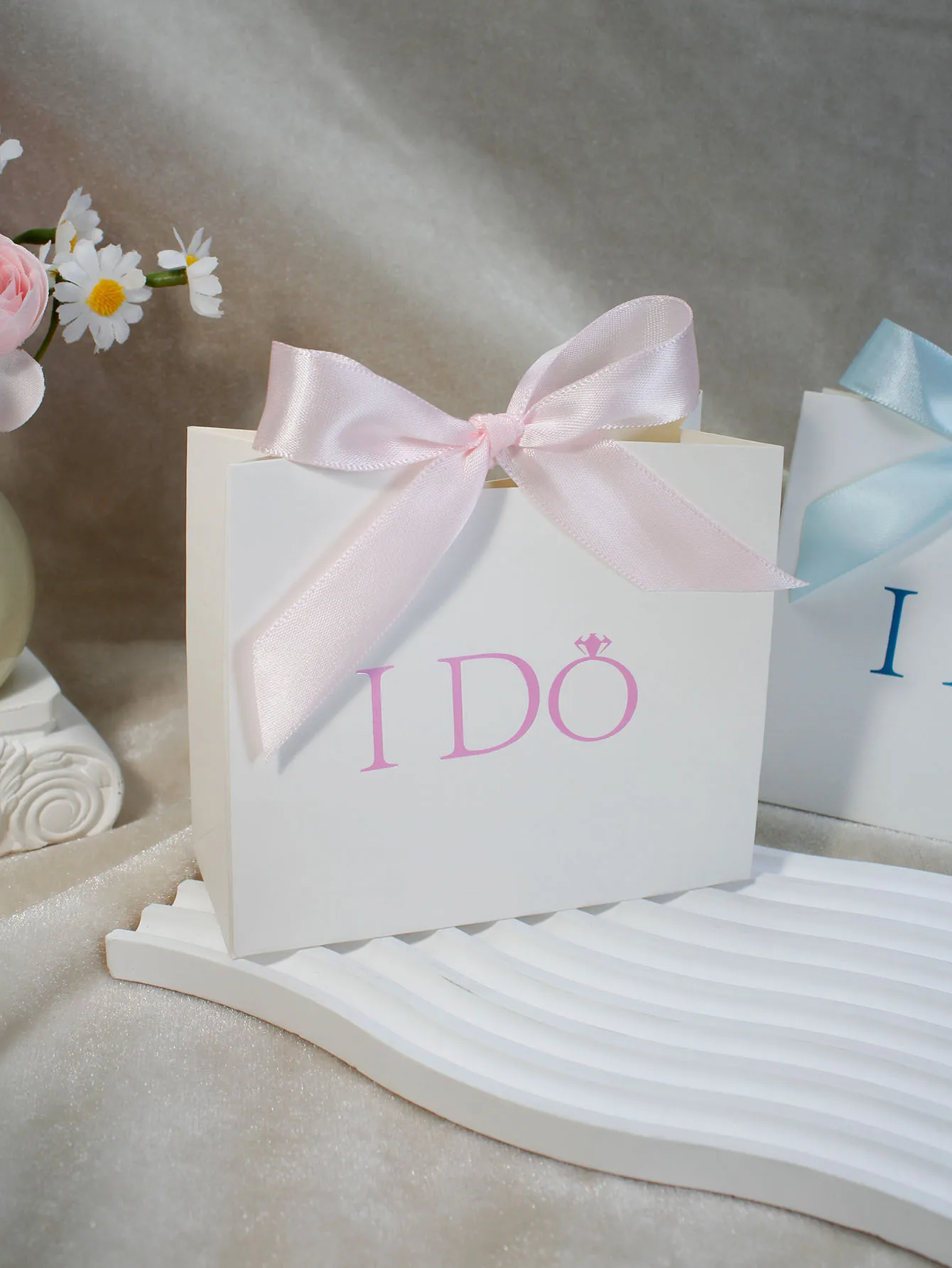 صندوق حلوى لتزيين حفلات الزفاف وحفلات استقبال المولود الجديد وأقواس السعادة والاحتفال بالرفيق وتغليف الهدايا المفضلة للحفلات ﻿