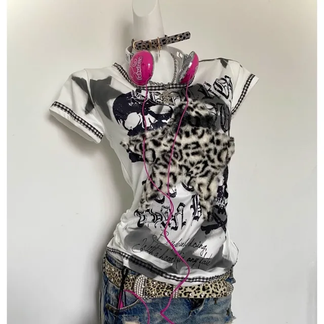 Białe koszulki damskie Lato 2025 Gwiazdy Leopard Print Patchwork Top z krótkim rękawem Y2k 2000s Sweet Cool Punk Subculture Tees