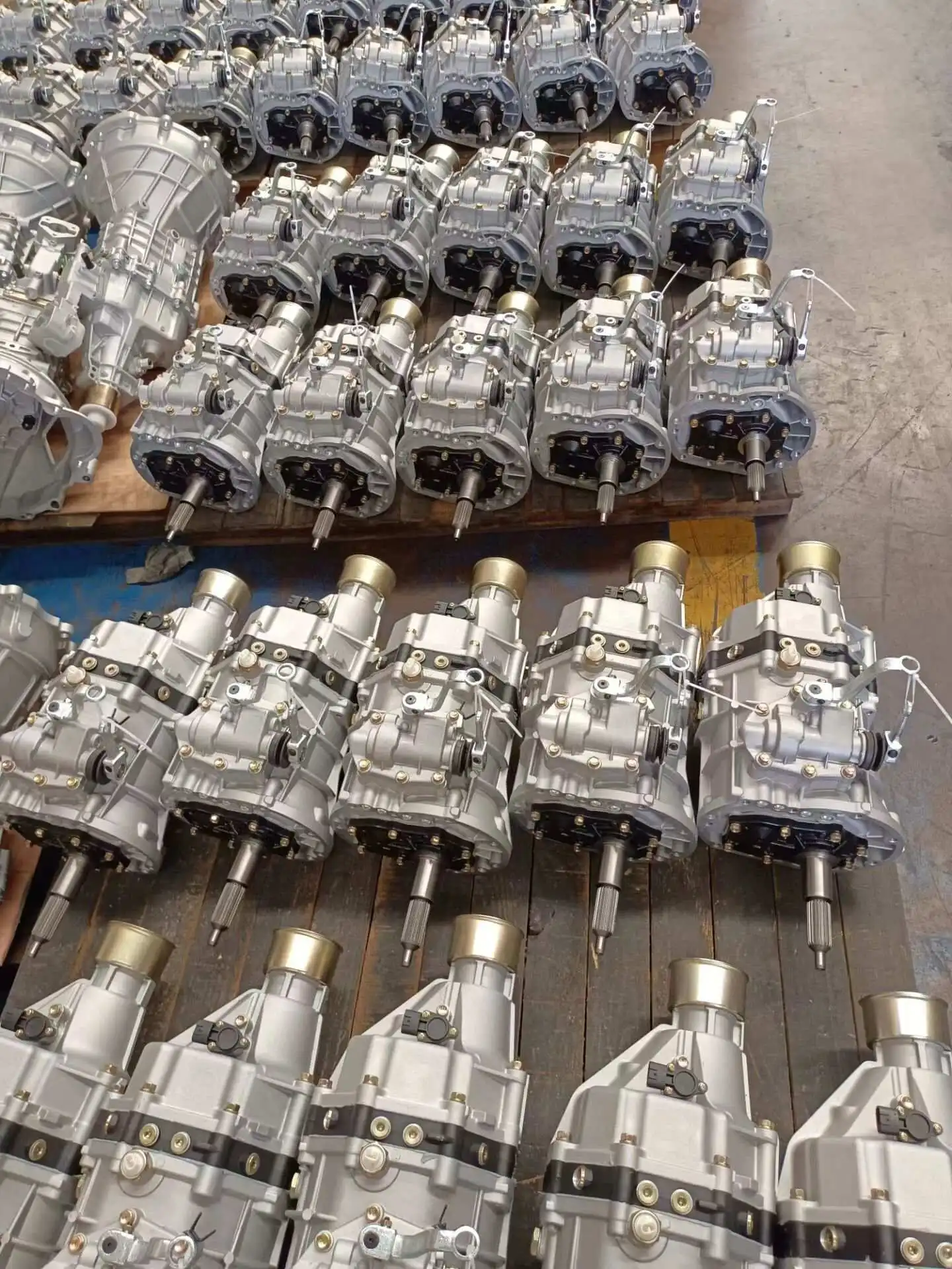 Transmisión TFR55 TFR55 D-MAX 4X4 caja de cambios DMAX para motor ISUZU DMAX Diese/gasolina