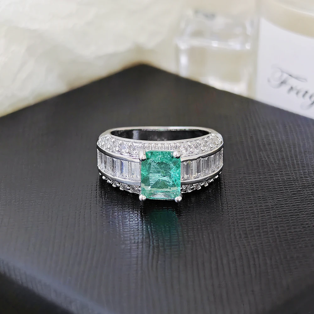 Moonso Unique Design Trendy Red Green Color Rectangle Engagement Ring for Women Anniversary Gift Jewelry Wholesale R8108