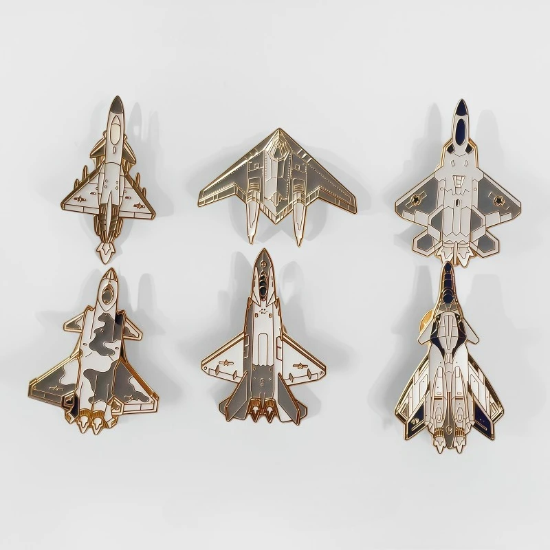 Aviation Display Model Brooch Military Enthusiast Gift Metal Badge Pin DIY Clothing Bags Shoes Hat Scarf T-shirt Jeans Accessory