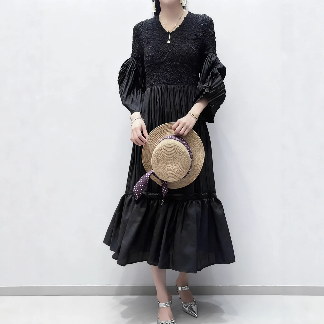 

Miyake Pleated 2026 New Flared Sleeve Plus Size Dresses Women Long High-end Heavy Embroidery Pleated Dresses Women's Pleated