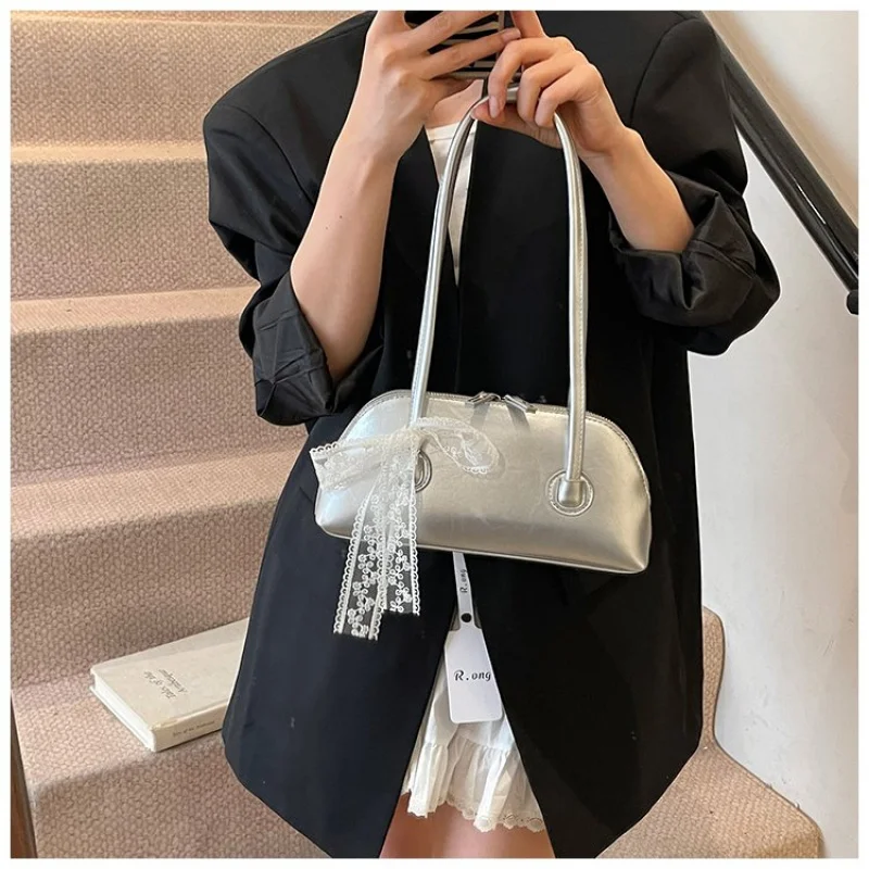 

Deluxe Ladies Handbag Made Of Dot-Stripe-Printed Leather Boasting Trendy Paris Vintage Commuter Spacious Modern Style​