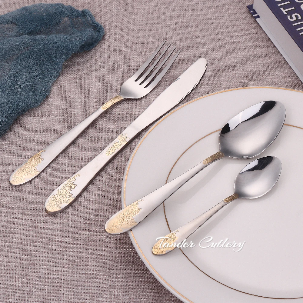 Set di posate da 18 pezzi Set - Gold Plated Cutlery recensione e prezzo