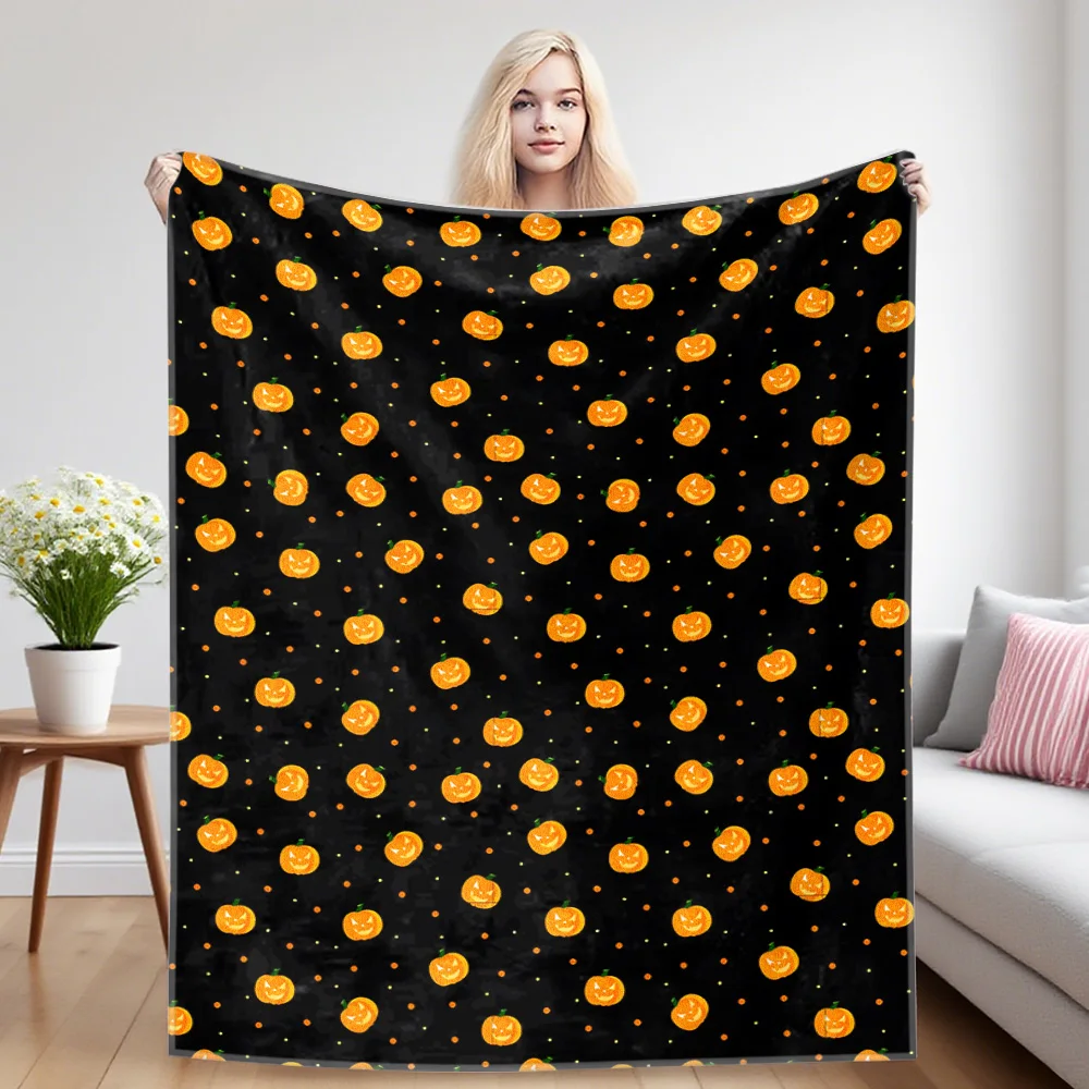 Mini Pumpkin Flannel Blanket, Ultra-Fine Fiber, All Season Luxurious Fluffy Blanket Suitable For Beds Or Sofas