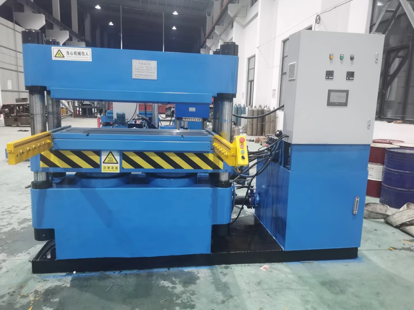 Automatic 100T Vulcanizing Machine Hot Hydraulic Press with PLC Pump and Motor for Three-Layer Rubber Vulcanization