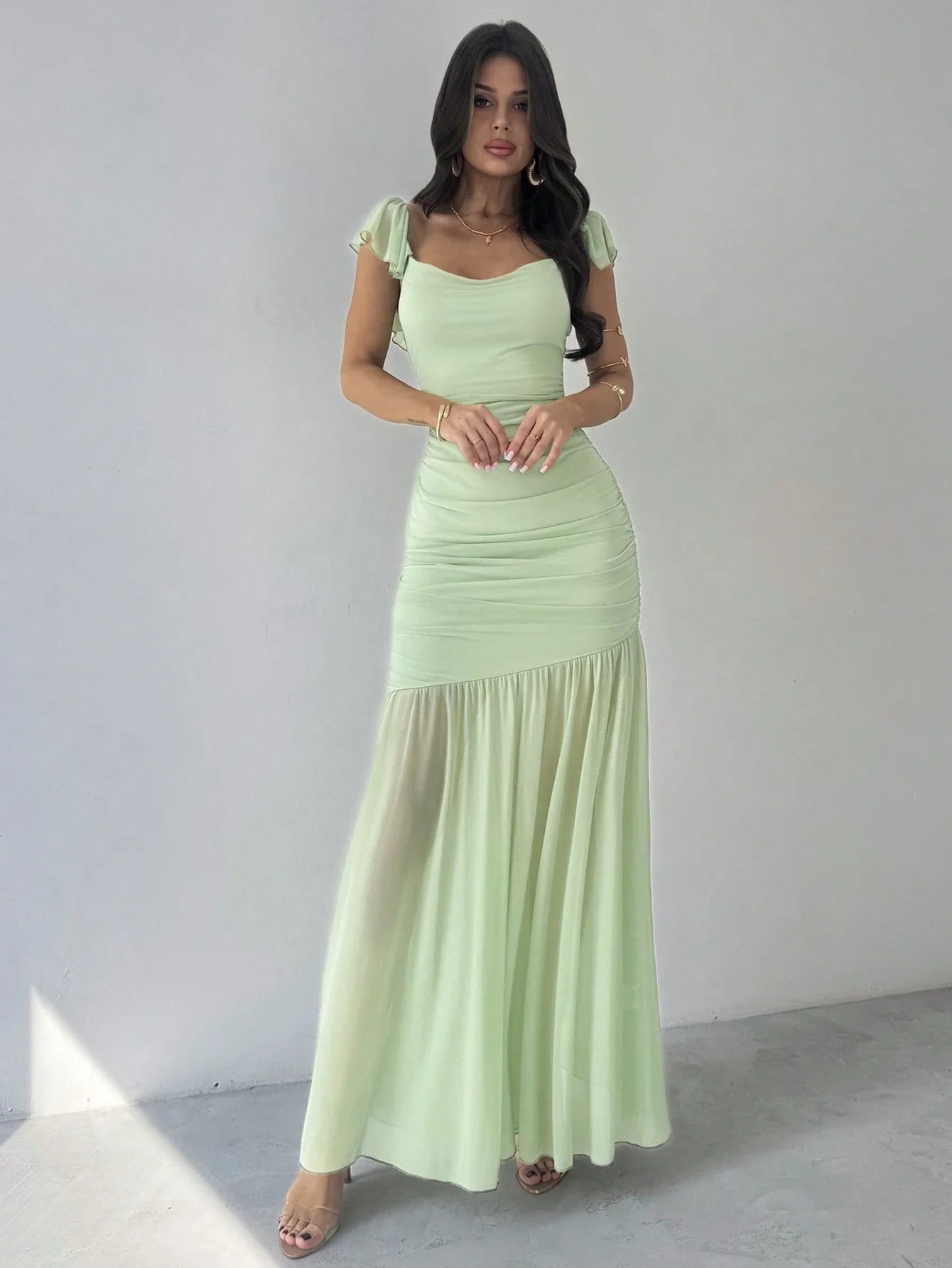 

Мятно-зеленое платье макси с драпировкой, рукавами-крылышками и струящейся юбкой для вечеринки, отпуска, свадьбы, бранча, в стиле бохо и фейрикор
