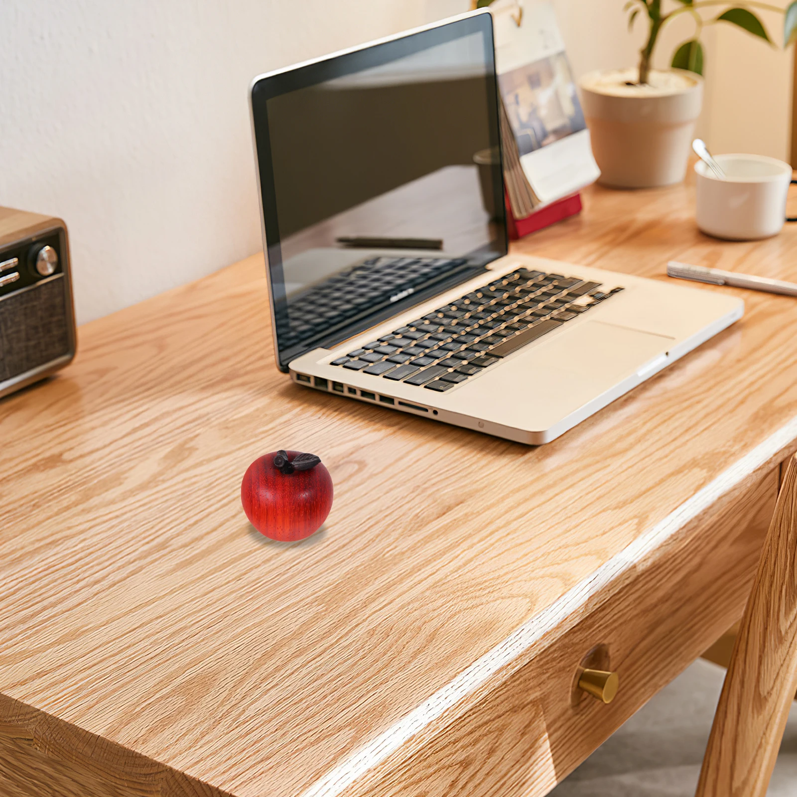 

Wooden Decor Red Sandalwood Carved Fake Mini Small Decorative Fruit for Photography Party Home Display and