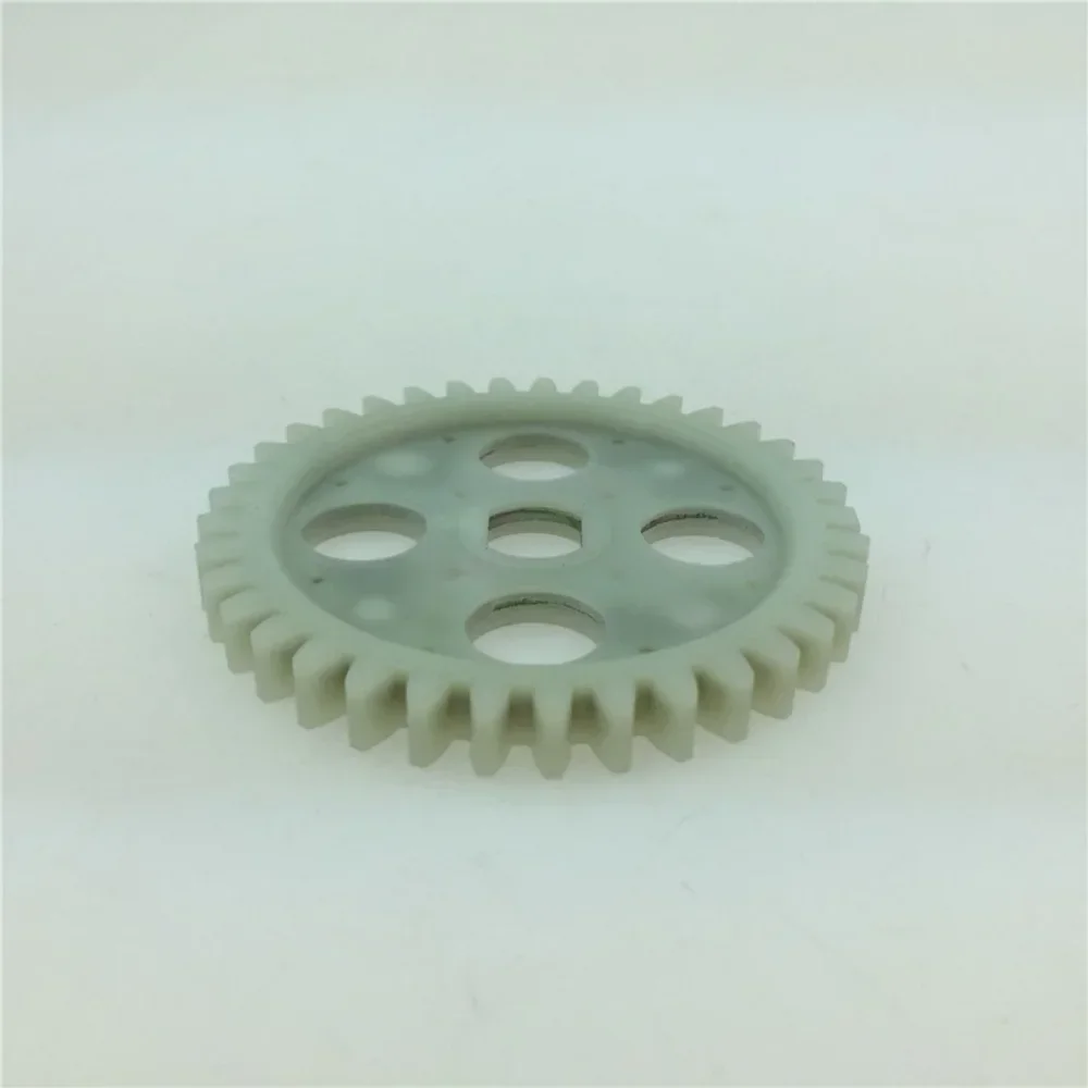 1pcs for Applicable To Zongshen Lifan Futian Longxin Water-cooled Tricycle Oil Pump Gear 35-37-39 Water-cooled Gear