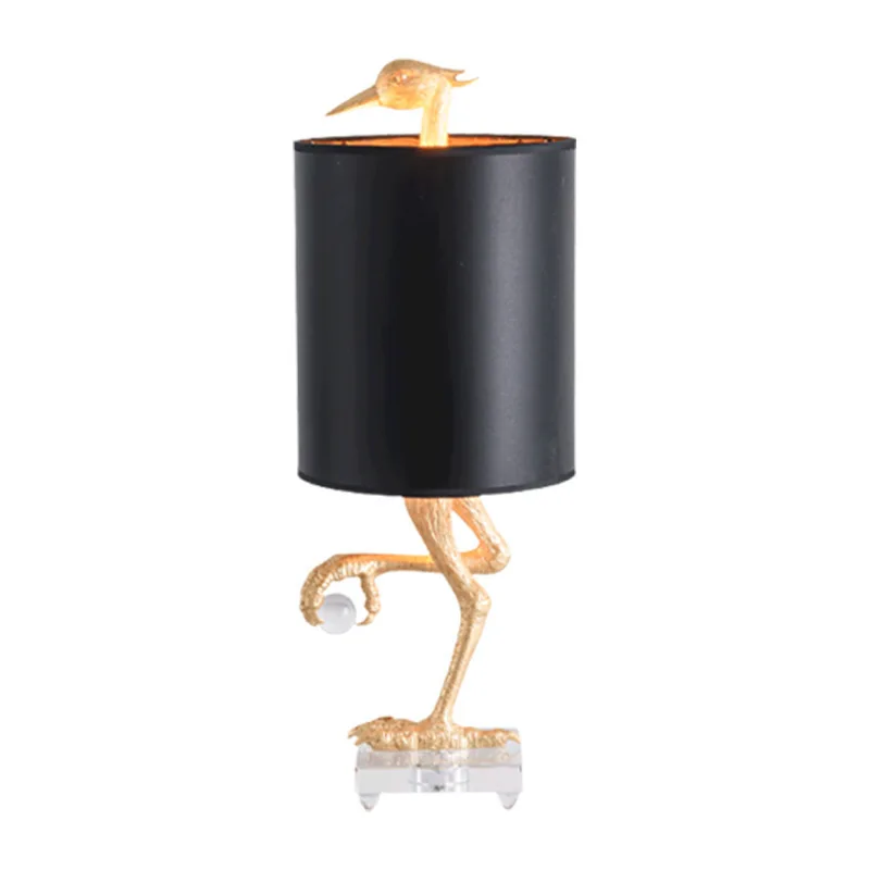 الشمال الإبداعية النسر الراتنج النسيج الجدول مصباح LED مصمم غرفة نوم أباجورة غرفة المعيشة دراسة مكتب شخصية مكتب أضواء