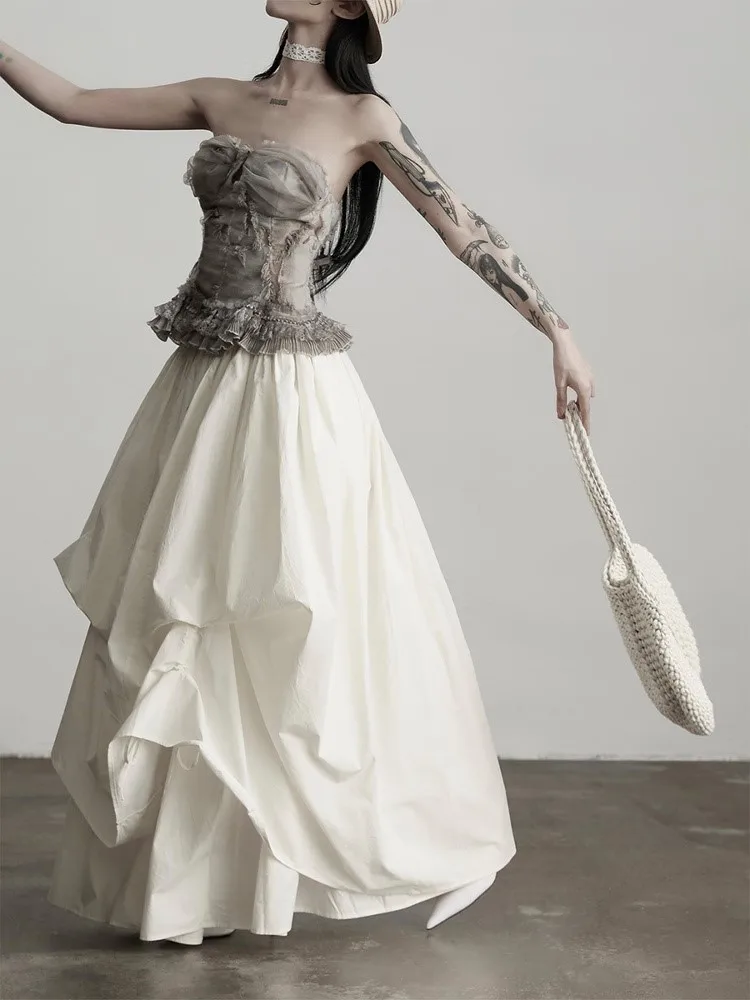 

Sweet and layered white half-length puff cake long dress