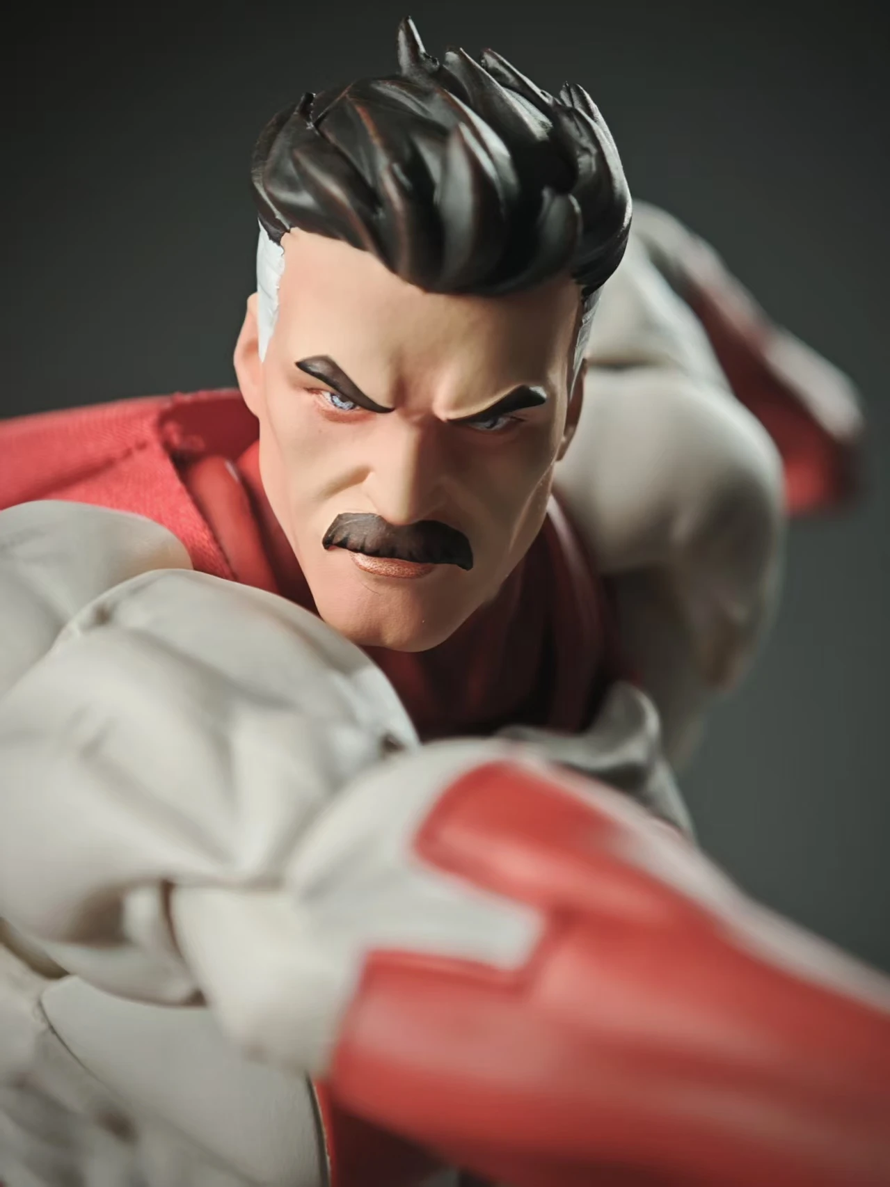 Figura de acción Invincible Omni-Man Mark Grayson – Coleccionable Anime - imagen 4