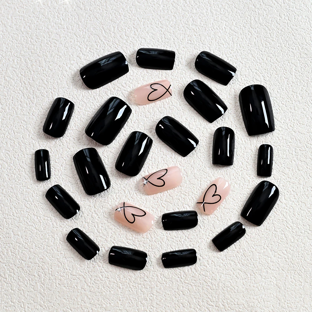 24 pièces/boîte noir brillant court carré presse sur ongles Graffiti noir-coeur faux ongles couverture complète noël court noir faux conseils