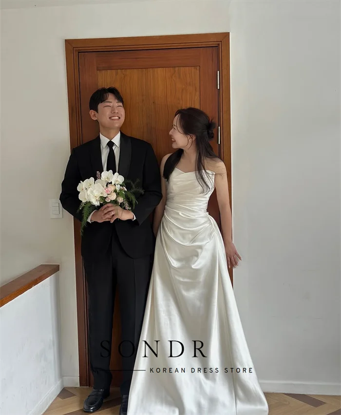 Sondr Simple Satin Korean Wedding Dresses Customized Strapless A Line Corset Back Bridal Photo Shoot Gown for Self-Wedding