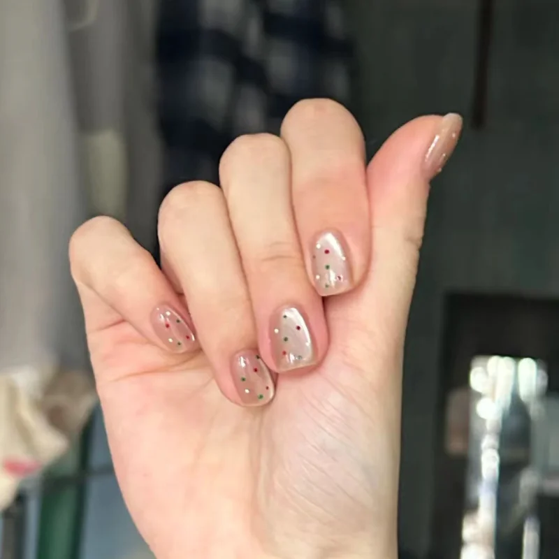 10 pezzi affascinanti unghie finte fatte a mano a pois francesi Squoval Cat Eye unghie artificiali glitter nude per donne e ragazze