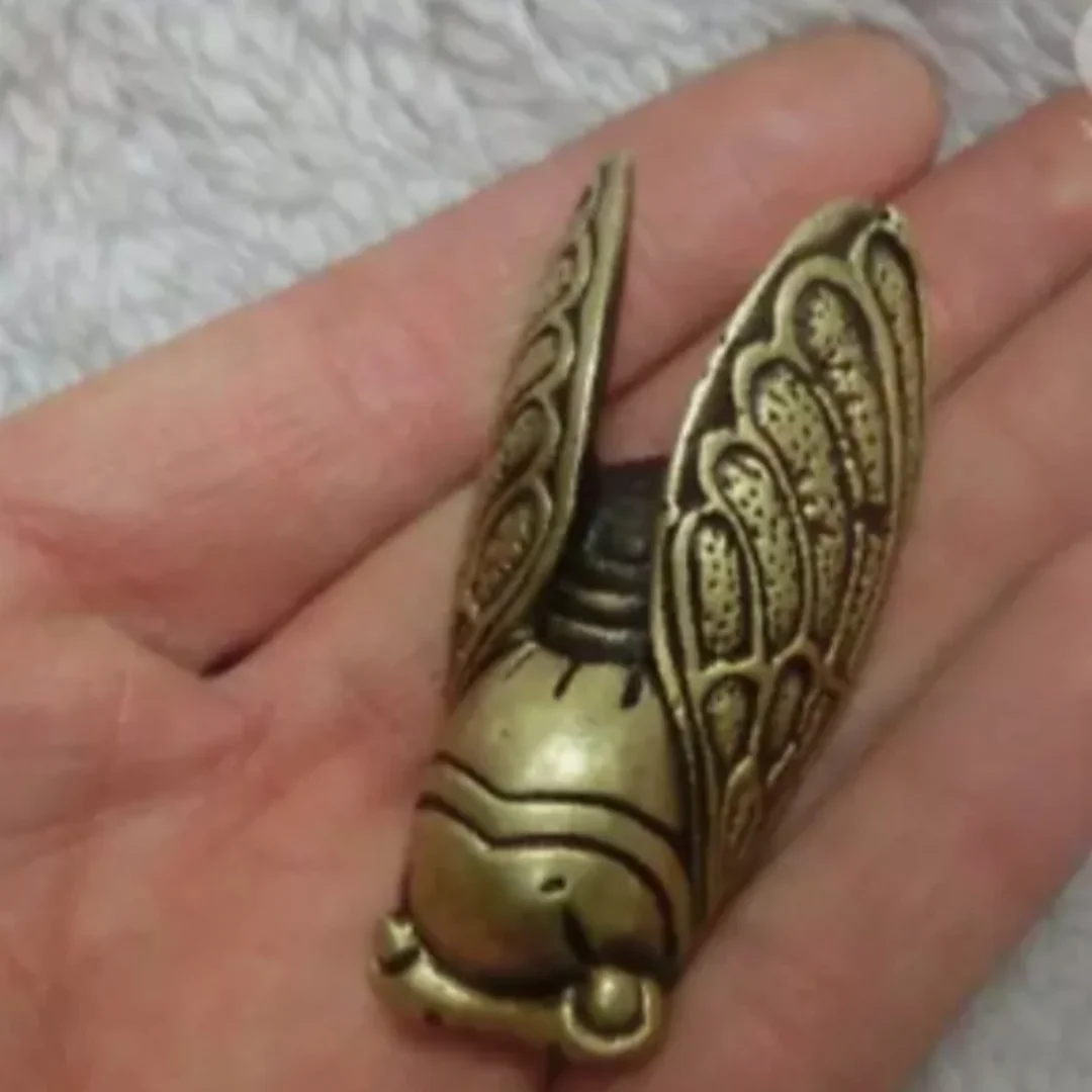 Chinese Bronze Carving A Little Cicada Solid Copper