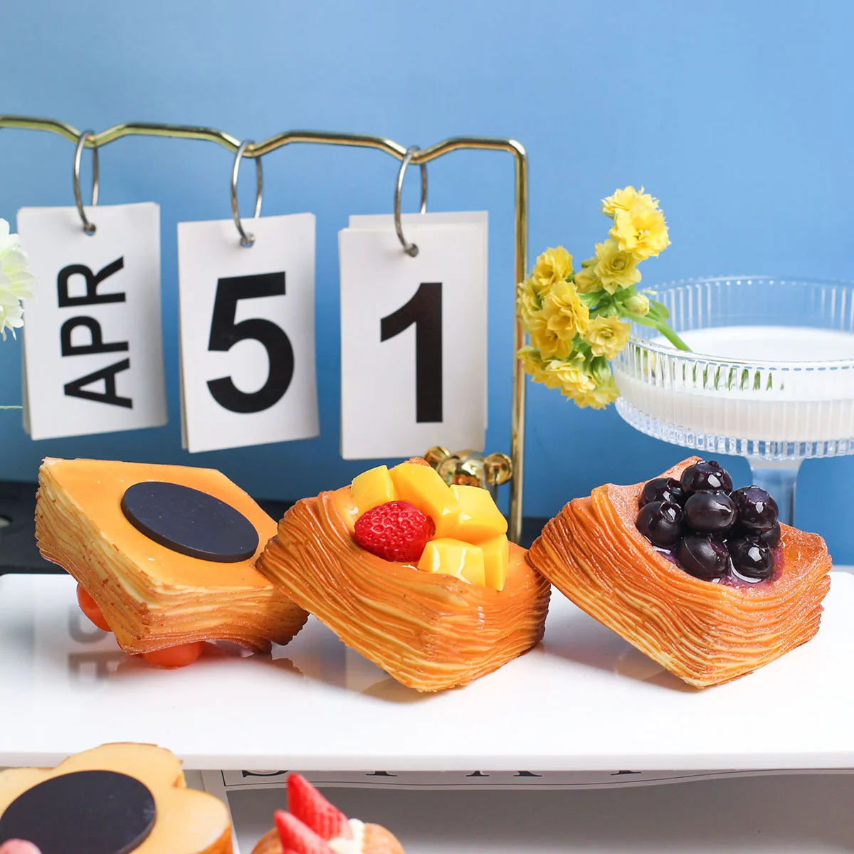 1/3PCS Puff Pastry Fruit Dessert Model Fridge Magnet Baking Sweets Model Display Square Fruit Puff Pastry Dessert Dec Arrangemen