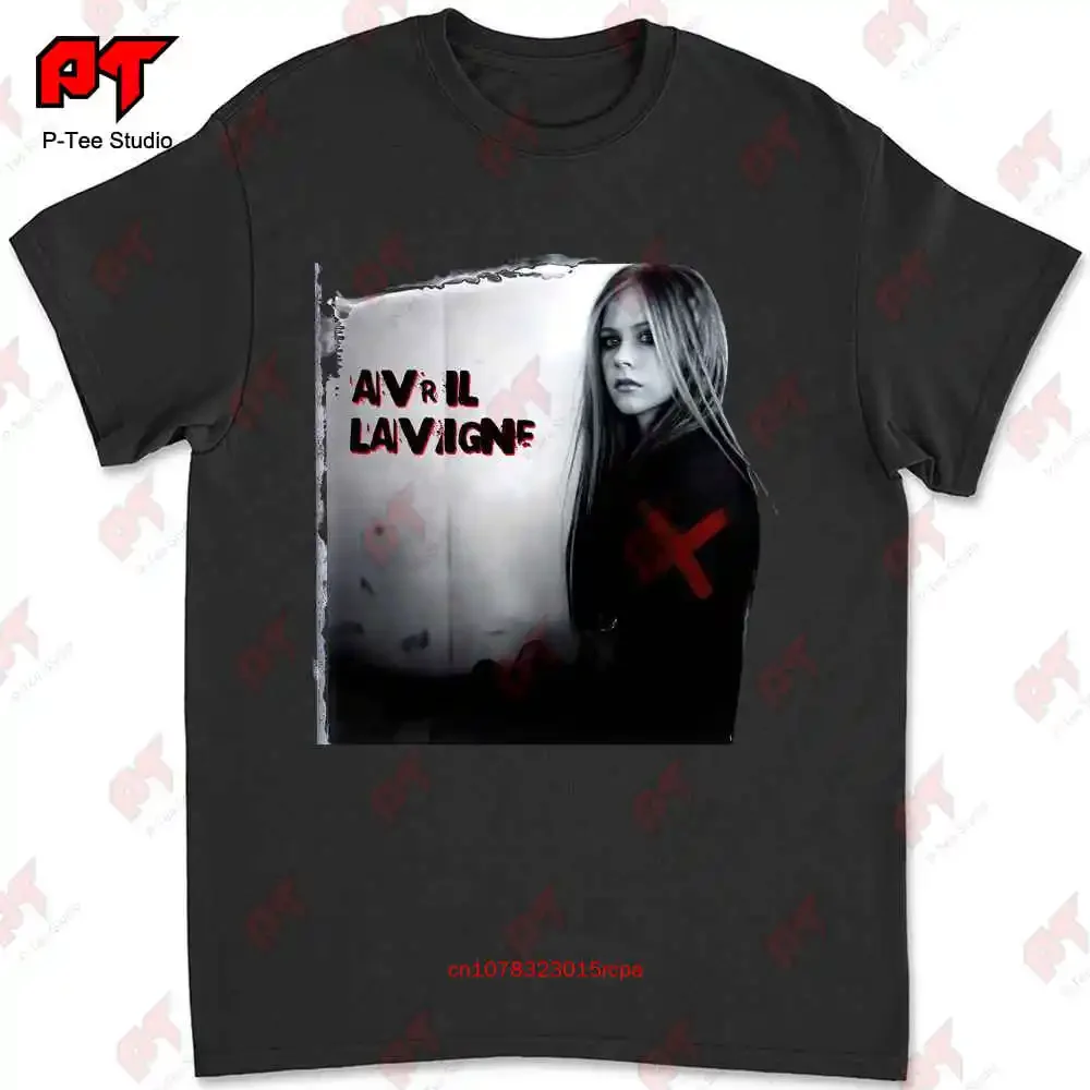 

2005 Avril Lavigne T-shirt AT3L