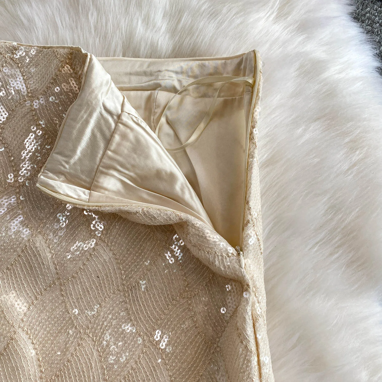 Bestickte Pailletten-Miniröcke für Damen, hohe Taille, schmal geschnittener kurzer Rock