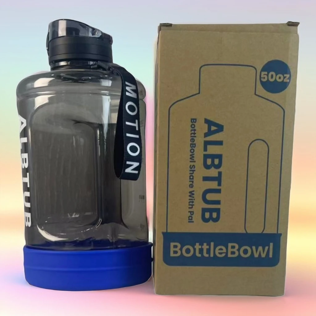 

Popular Design Pet Fountain 1500ml Mid Capacity Outdoor Travel Portable Water Bottle for Dogs