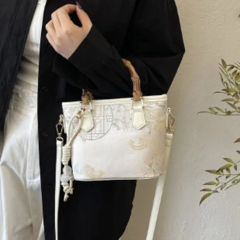 

Modern Handbag For Women For The Trailblazer Who Isnt Afraid To Embrace Avant Garde Design