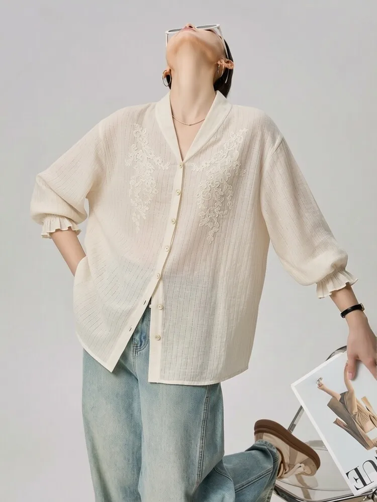 

Elegant Embroidered Thin V-Neck Holiday Shirt for Women in Apricot Casual Loose Fit Long Sleeve Classic Style Women's Top